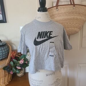 NWT Gray nike crop top loose fit size small